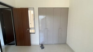 Bathroom in 2 BHK Apartment at Anant Metropolis Insignia Towers, Kasarvadavali – for Rent