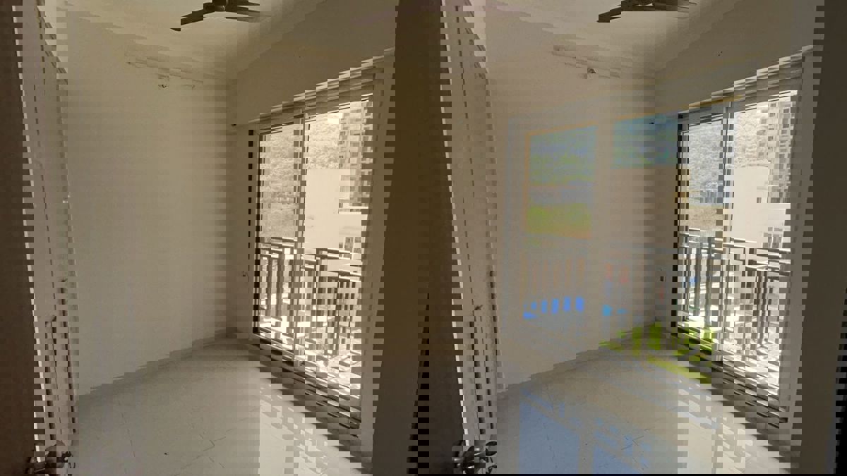 2 BHK + Servant Room 600 Sq.Ft. Apartment in Anant Metropolis Insignia Towers