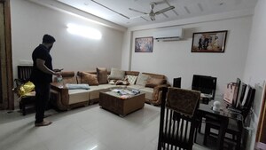 2 BHK Builder Floor For Rent in Sector 52