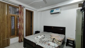 Bedroom in 2 BHK Builder Floor at Sector 52 – for Rent