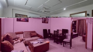 Bedroom in 2 BHK Builder Floor at Sector 52 – for Rent
