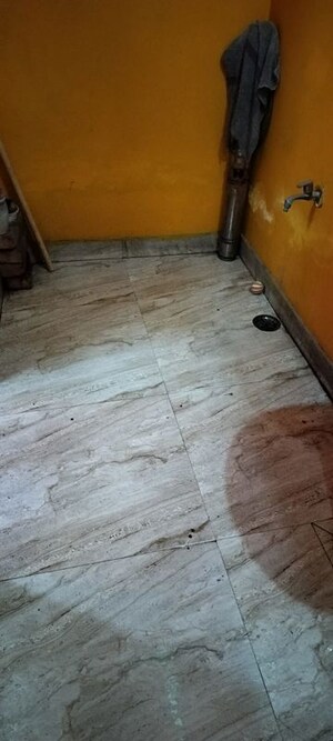 Room in 2 BHK Independent House at Ram Shyam Vatika, Sector 16 Greater Noida – for Rent