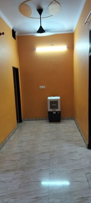 Room in 2 BHK Independent House at Ram Shyam Vatika, Sector 16 Greater Noida – for Rent