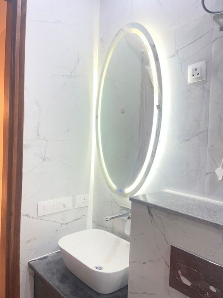 Bathroom, sector 45 3 Bedroom 1800 Sq.Ft. Builder Floor In Sector 45 Gurgaon 10247438