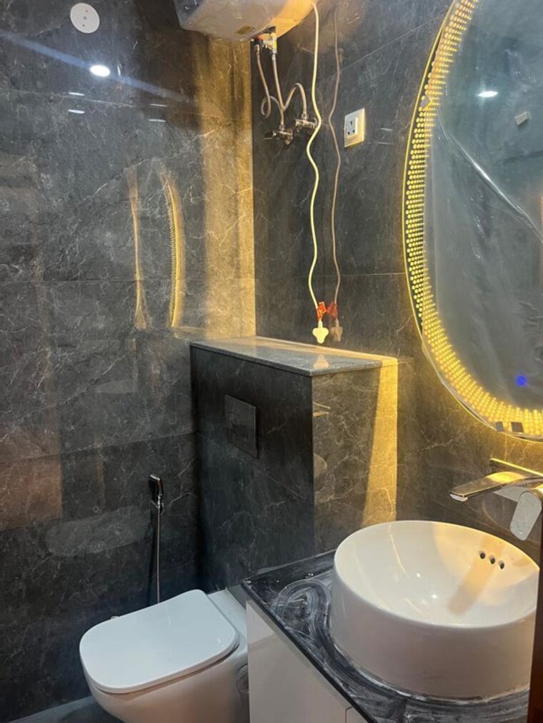 Bathroom, sector 45 3 Bedroom 1800 Sq.Ft. Builder Floor In Sector 45 Gurgaon 10247438