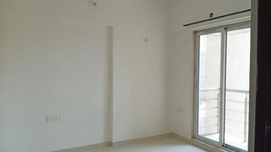 Room in 3 BHK Apartment at Rosa Bella, Ghodbunder Road – for Rent