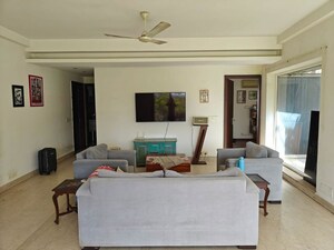 3 BHK Builder Floor For Rent in Chittaranjan Park