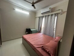 1.5 BHK + Servant Room Apartment For Rent in Godrej Emerald