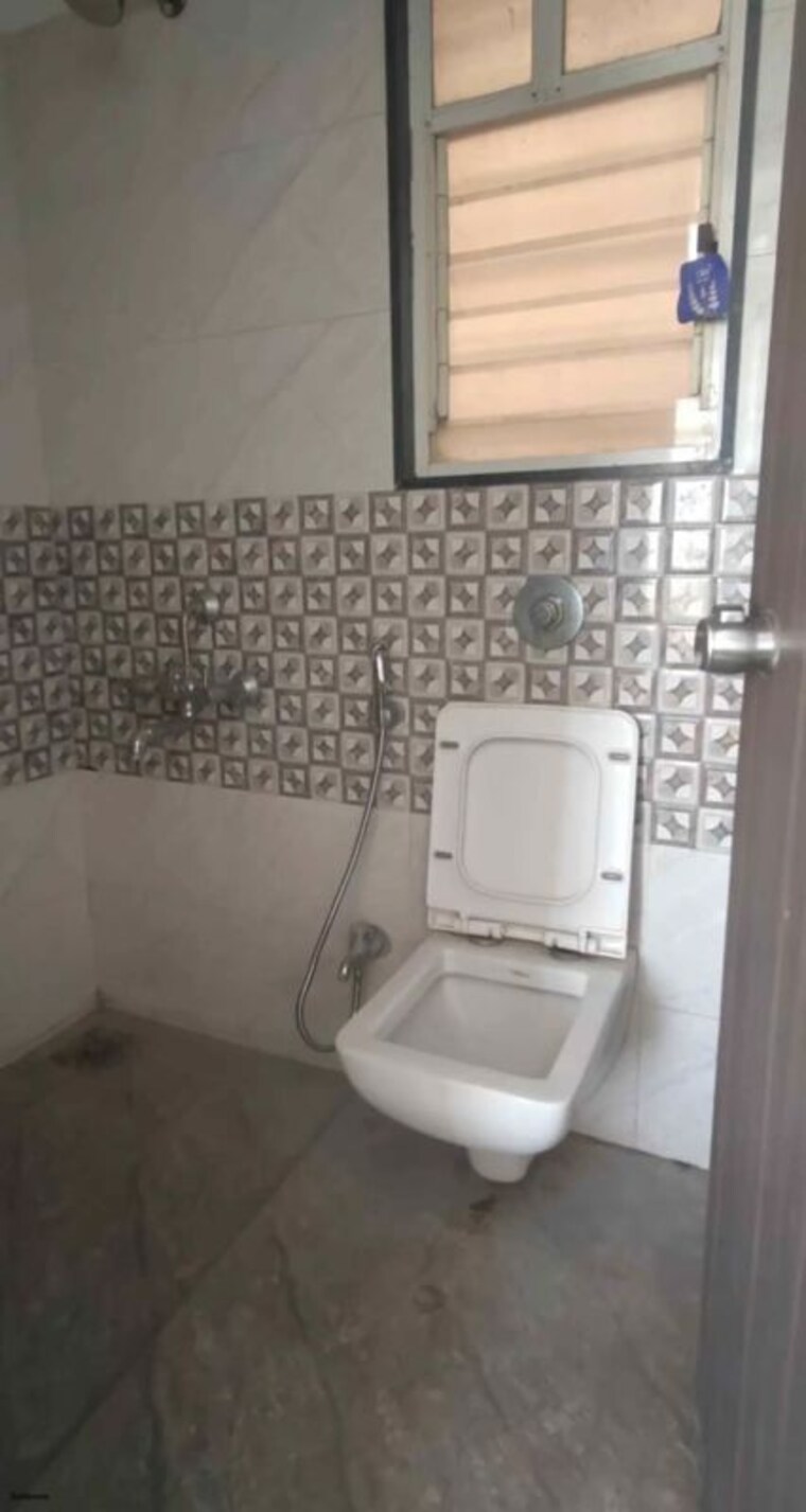 Bathroom, goel-ganga-hill-shire-phase-1 2 Bedroom 835 Sq.Ft. Apartment In Wagholi Pune 10246911