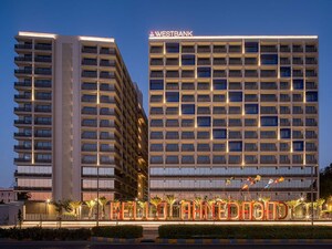  Office Space – Exterior View View at Sun Westbank, Navrangpura - for Rent