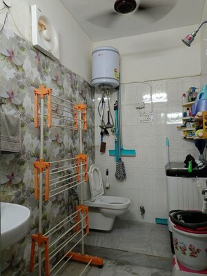 Team Area in 2 BHK Builder Floor at SS Southend Floors, South City 2 – for Sale