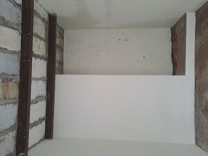  Shop For Rent in Bhelupur