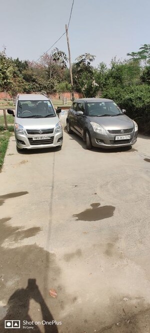 Parking in 2 BHK Apartment at Ashoka Enclave Faridabad, Sector 34 – for Rent