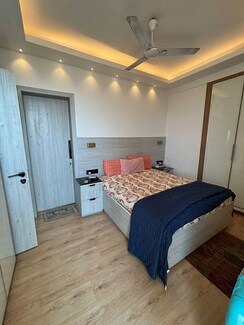 2 BHK + Study Room Apartment For Rent in Unitech Espace Nirvana Country
