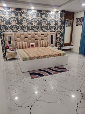 Bedroom in 4 BHK Builder Floor at Ansal Sushant Floors, Sushant Lok ii – for Sale