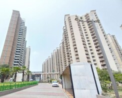 4 BHK + Servant Room Apartment For Rent in Gaur Sportswood