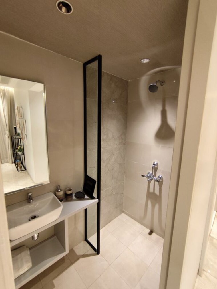 Bathroom, gyan khand ii 2 Bedroom 866 Sq.Ft. Builder Floor In Gyan Khand ii Ghaziabad 10247667