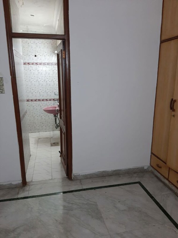 Room, malviya nagar 3 Bedroom 1100 Sq.Ft. Builder Floor In Malviya Nagar Delhi 10247676