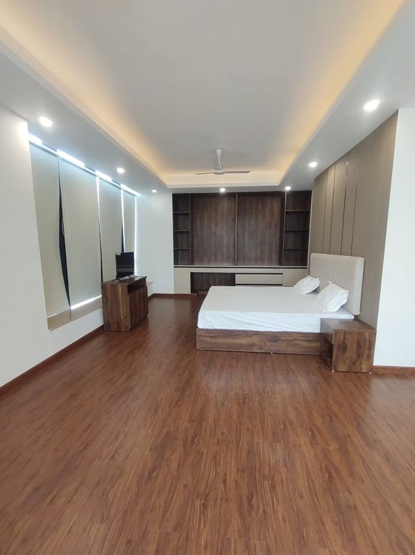 3 BHK Builder Floor For Sale in Vile Parle West
