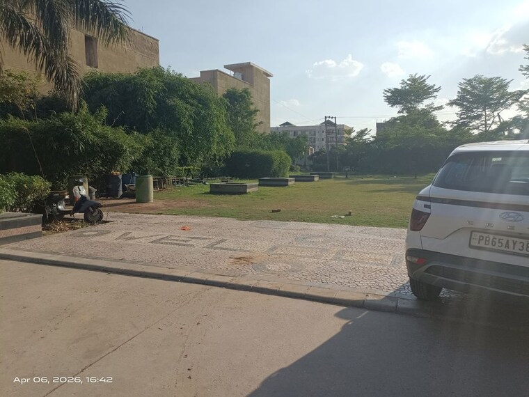 Garden, omaxe-new-chandigarh 3 Bedroom 1500 Sq.Ft. Apartment In North Mullanpur Chandigarh 10247682