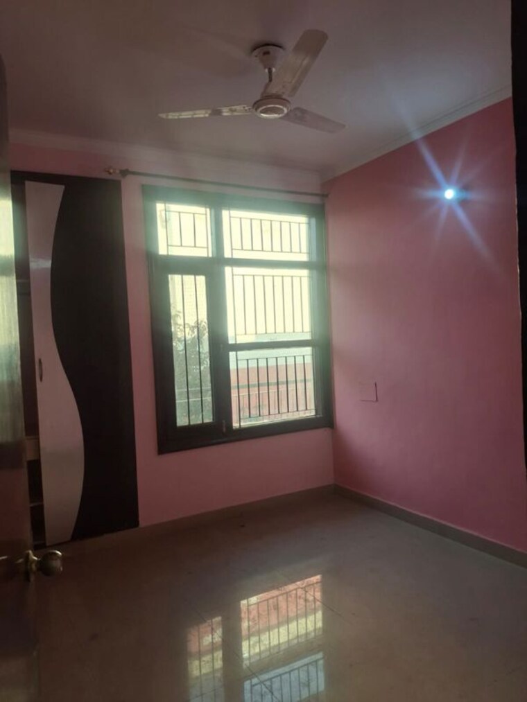 Room, pir machalla 3 Bedroom 1800 Sq.Ft. Apartment In Pir Machalla Zirakpur 10247815