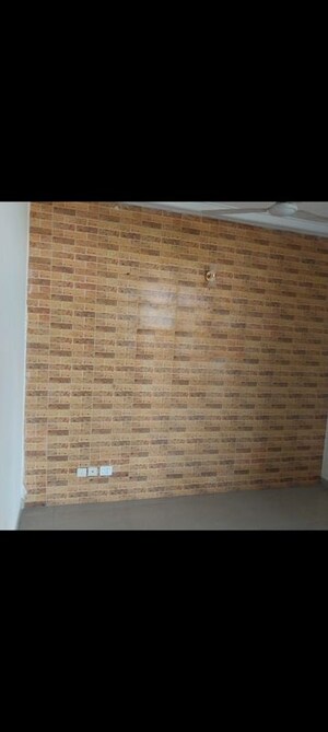 Room in 4 BHK Apartment at Mittals Rishi Apartments Chandigarh, Ambala Highway – for Rent