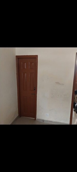 Room in 4 BHK Apartment at Mittals Rishi Apartments Chandigarh, Ambala Highway – for Rent