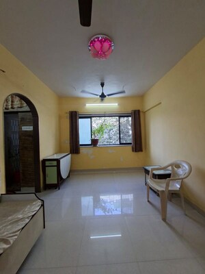 Furnished Amenities in 1 BHK Apartment at Panchayatan CHS, Borivali West – for Rent