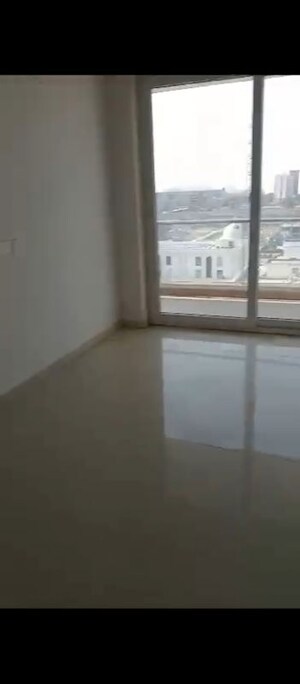 Room in 3 BHK Apartment at Omaxe Royal Residency Faridabad, Sector 79 – for Rent