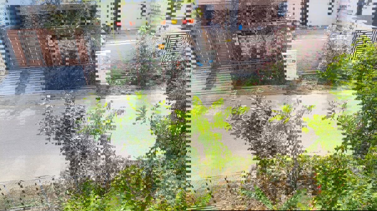 3 BHK 2200 Sq.Ft. Builder Floor in Nirala Greenshire Phase I