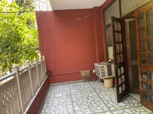 Bathroom in 3 BHK Builder Floor at South Extension ii – for Rent