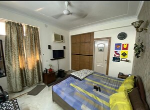 4 BHK Apartment For Rent in Sector 52