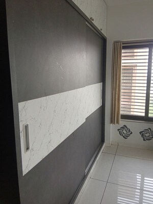 Room in 3 BHK Apartment at Kavisha Pebble Bay, Chandkheda – for Rent