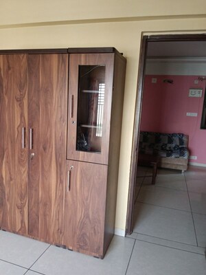 Room in 3 BHK Apartment at Kavisha Pebble Bay, Chandkheda – for Rent