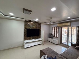 Living Room in 2 BHK Apartment at Thane West – for Rent