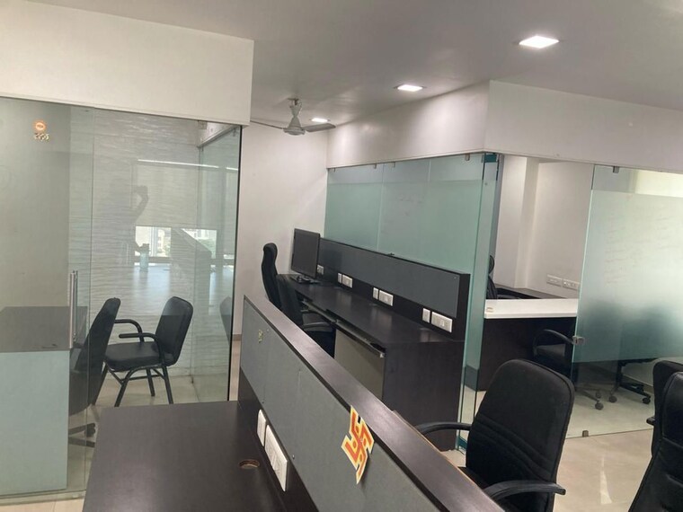 Team Area, goyal-matrix Commercial Office Space 877 Sq.Ft. In Prahlad Nagar Ahmedabad 10248112
