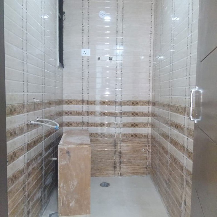 Bathroom, chattarpur 2 Bedroom 988 Sq.Ft. Builder Floor In Chattarpur Delhi 10248179