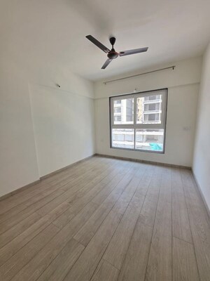 2 BHK Apartment For Rent in Mont Vert Oystera, Wakad