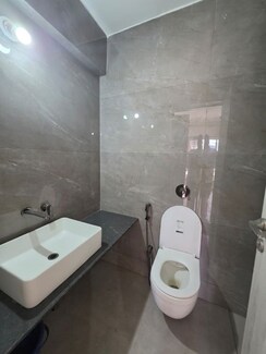 2.5 BHK Apartment For Rent in Yashwin Supernova