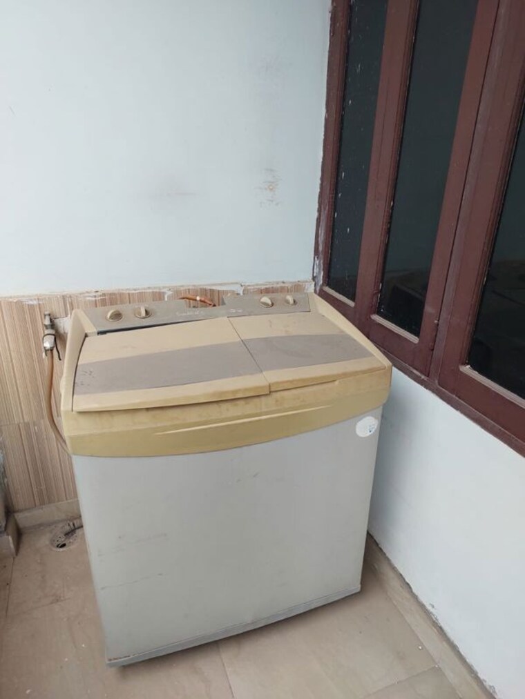 Bathroom, ansal-plaza-sector-23 2 Bedroom 1000 Sq.Ft. Builder Floor In Sector 23 Gurgaon 10248216