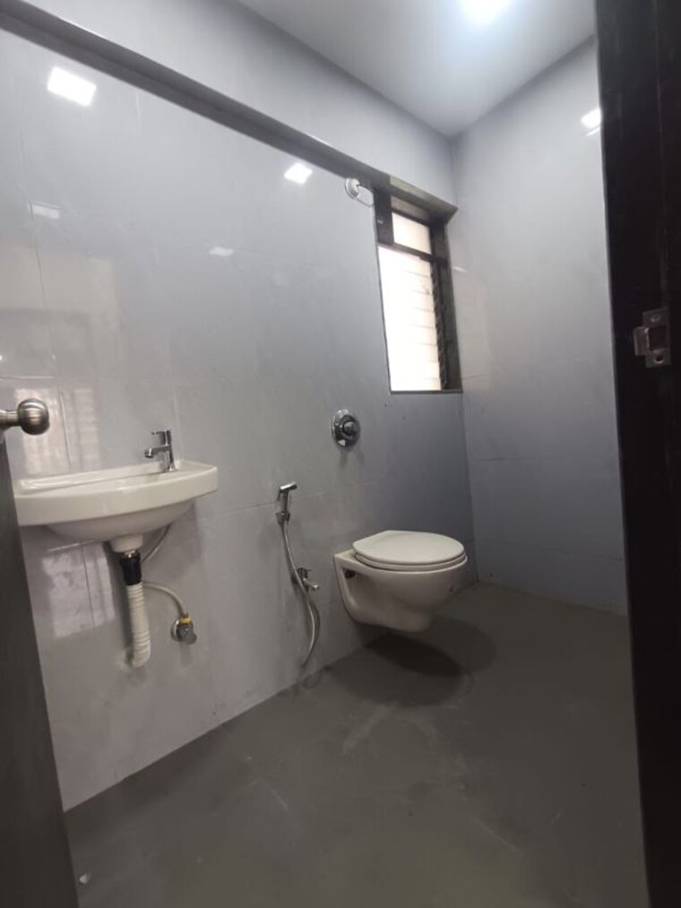 Bathroom, triveni-apartments-tilak-nagar 1 Bedroom 480 Sq.Ft. Apartment In Tilak Nagar Mumbai 10248107