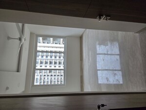 Room in 3 BHK Apartment at Ambience Creacions, Sector 22 – for Rent