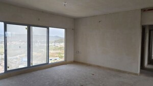 Room in 3 BHK Apartment at Beverly Park Mira Road East, Mira Road – for Sale