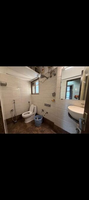 Attached Bathroom in 2 BHK Apartment at Subhash Nagar – for Rent