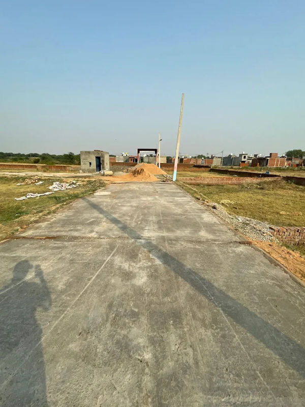 Plot For Sale in Sector 151
