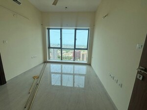 Room in 2 BHK Apartment at Satra One, Goregaon West – for Sale