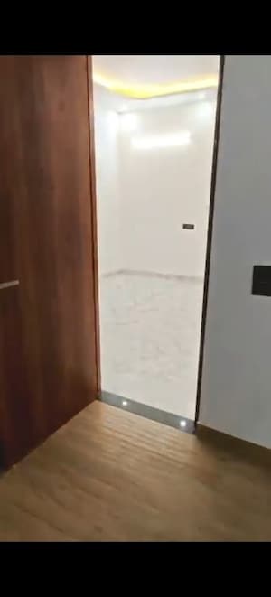 Room in 3 BHK Builder Floor at Shouryapuram, Lal Kuan – for Sale