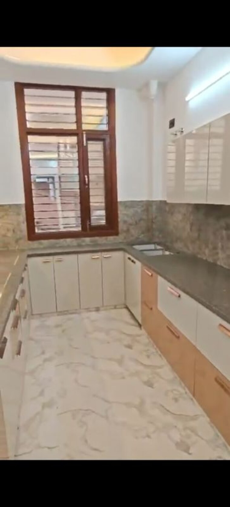 Balcony, shouryapuram 3 Bedroom 135 Sq.Yd. Builder Floor In Lal Kuan Ghaziabad 10248292