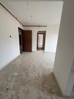 Room in 2 BHK Apartment at Agastya Signature, Vikhroli East – for Rent