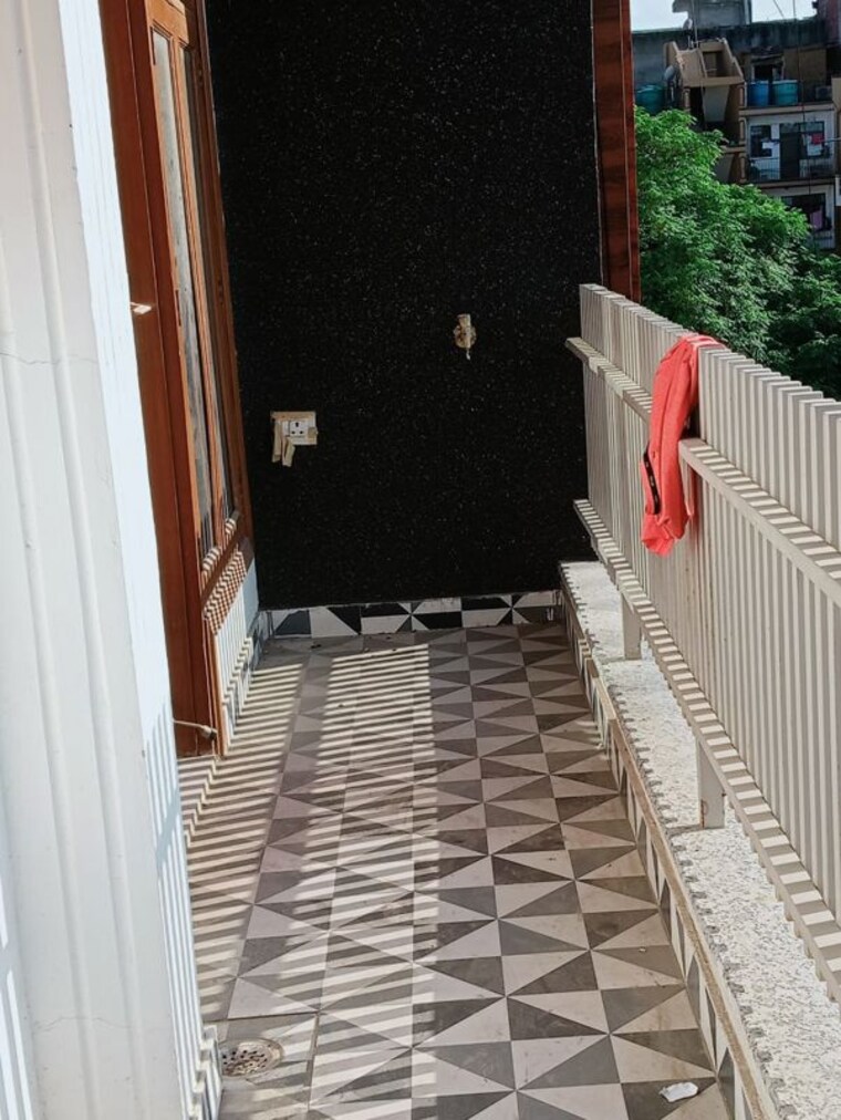 Balcony, panchsheel vihar 3 Bedroom 1100 Sq.Ft. Apartment In Panchsheel Vihar Delhi 10248573